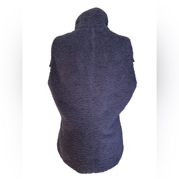 Patagonia Women’s Los Gatos Deep Pile Sherpa Vest in purple - XL - Picture 3 of 7